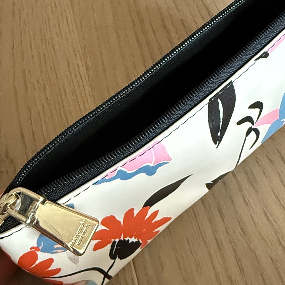 Kate Spade Cosmetic Bag - Picture 4 of 4